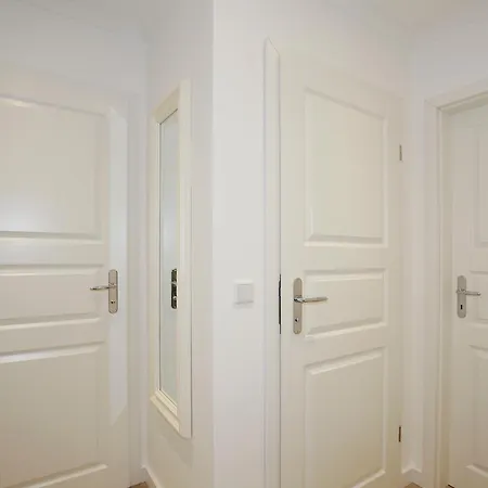Apartment Alice, App 32-8 